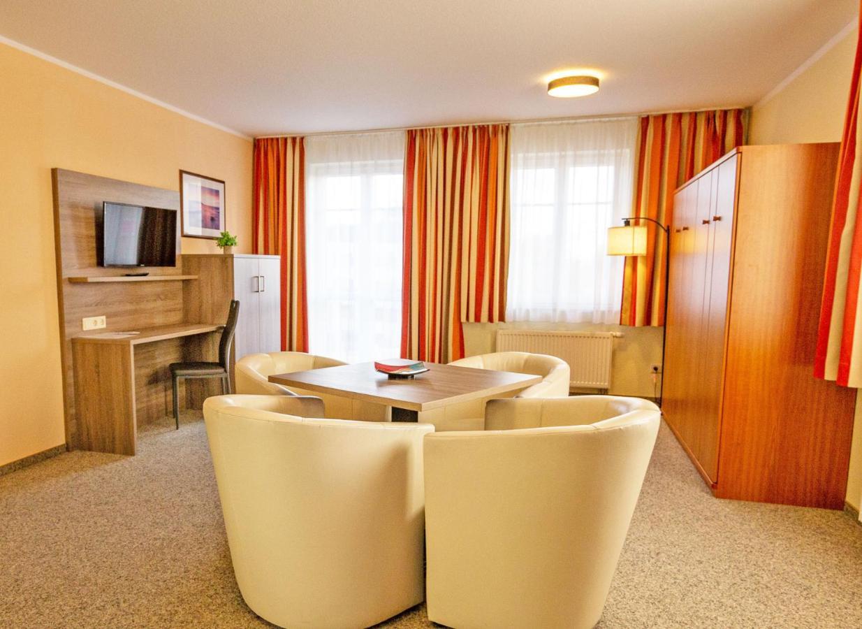Hotel Zur Sonne Waren  Kültér fotó