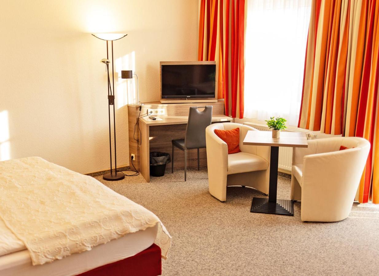 Hotel Zur Sonne Waren  Kültér fotó